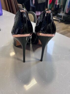 TED BAKER KAAWA stiletto patent leather pumps shoes 40.5